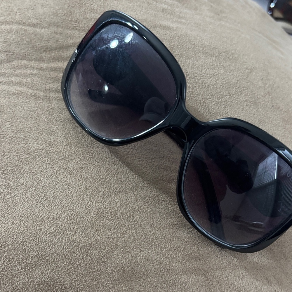 Gucci Black Logo-Pattern Oversized Sunglasses wit… - image 3